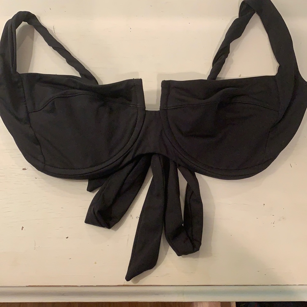 L space Camellia bikini top